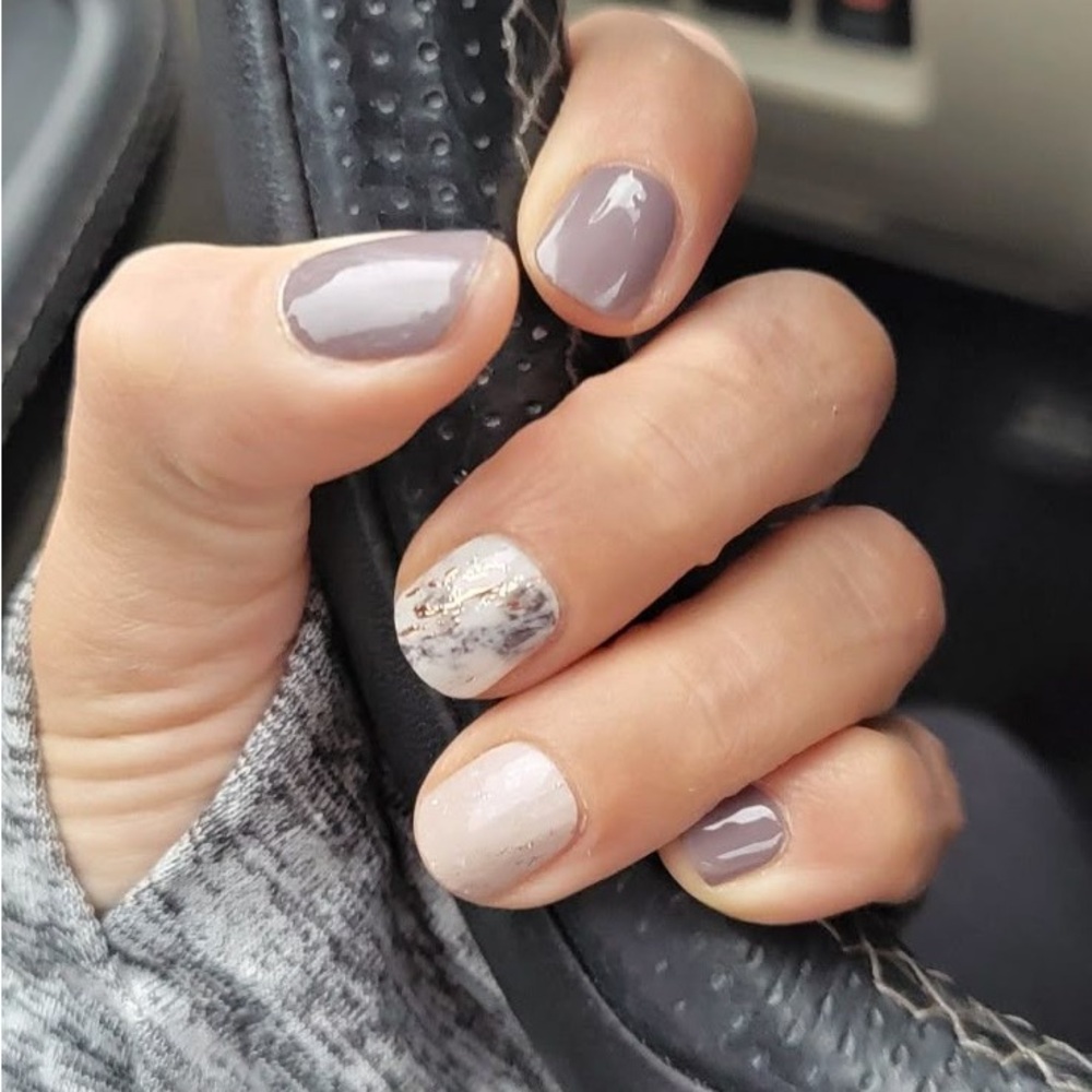 Dashing Diva Gloss Ultra Shine Gel Nail Strips (Granite Goddess) - Picture 3 of 3